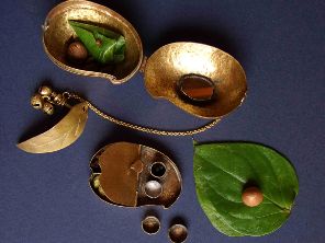 १२ पानाचा आम्र डबा