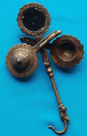 ७ शृंगार डबी