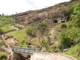 जिंतूरच्या सहा जैन लेण्या