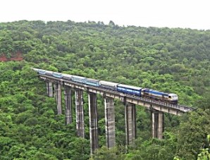 भारतीय अभियांत्रिकीचा आविष्कार – कोकण रेल्वे