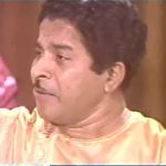 हे सुरांनो, चंद्र व्हा….