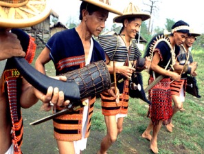 मिश्मी जमातीच्या लोकांचे तेझू