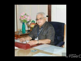 दहशत इतकी चहूकडे वादळ वार्‍याची