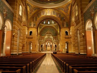 बॅसिलिका चर्च