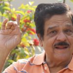 ग.दि.मांनी तो फुटलेला अंगठा पाहिला आणि